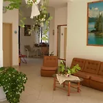 Gina Inn