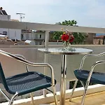 Mini-hôtel Gina