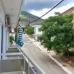 Gina Inn 2*