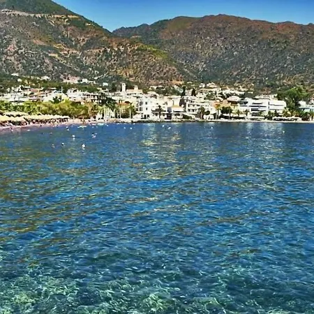 Gina بيت ريفي Méthana